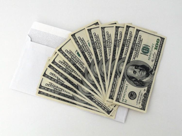 Cash referral reward